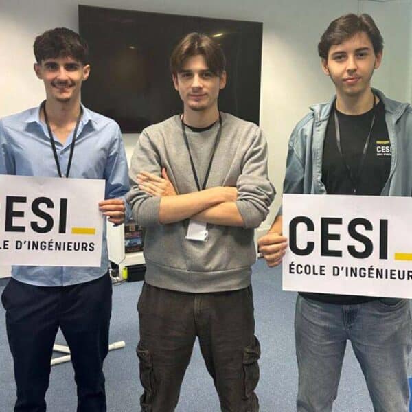 Nos étudiants remportent le Prix de l’Innovation au Hackathon Azuréen des Écoles du Numérique